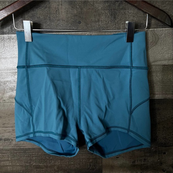 SOLD Lululemon In Movement Shorts 8 - Picture 3 of 4